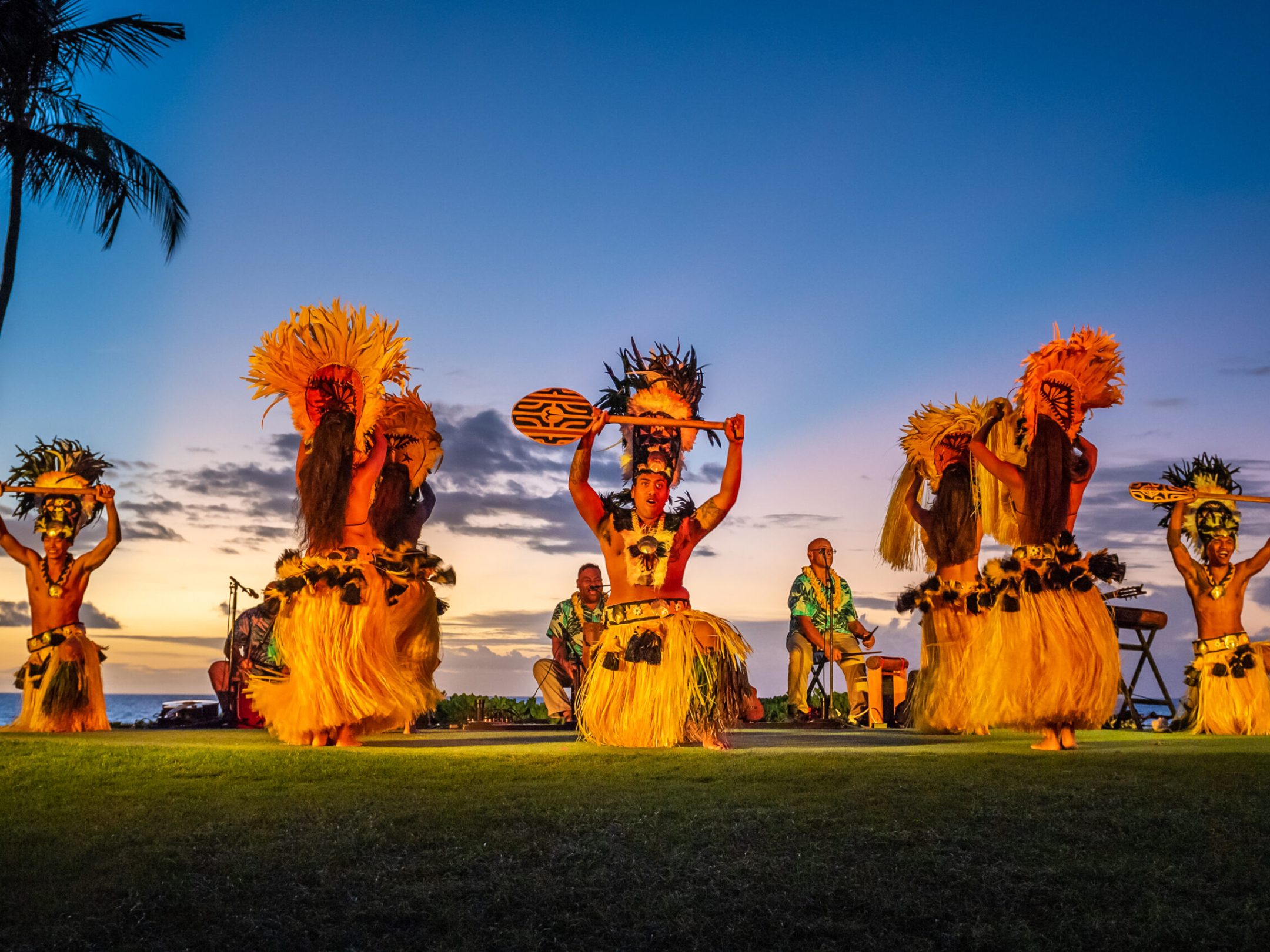 Group hula performance during The Feast at Mōkapu Lūʻau
